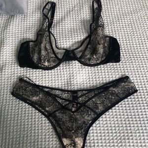 Victoria’s Secret Plunge Bra & Panty Set